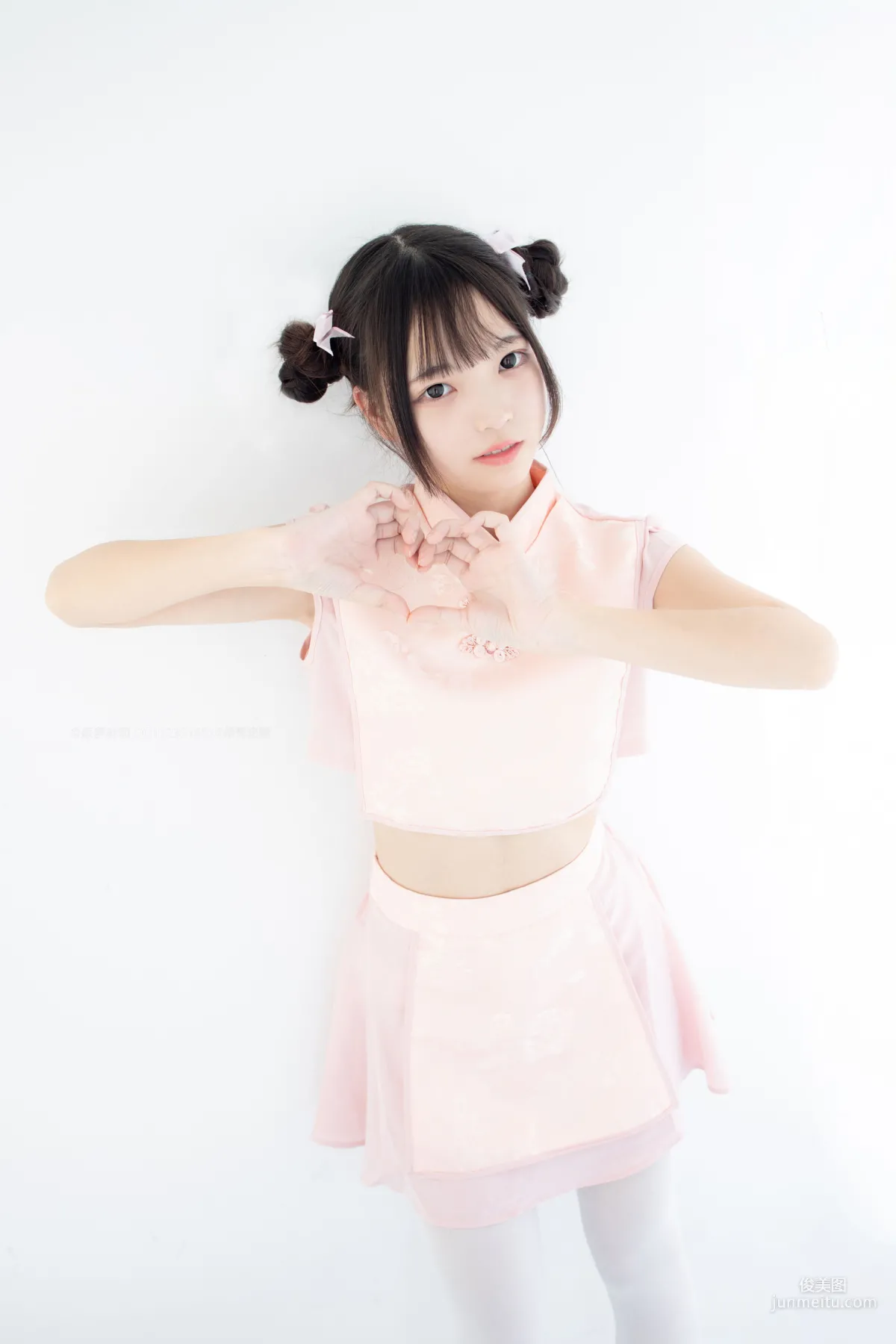 80D白丝踩物 [森萝财团] [X-052] 写真集2