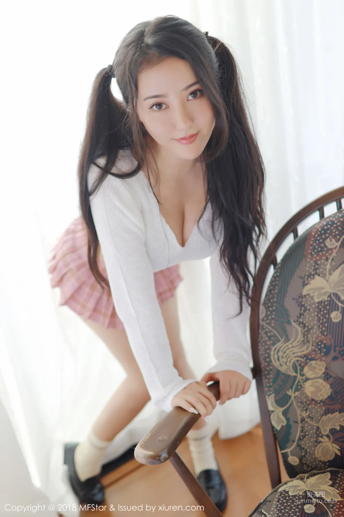 Manuela瑪魯娜《眼睛OL+無可比拟美臀誘惑》 [模範學院MFStar] Vol.168 寫真集 41