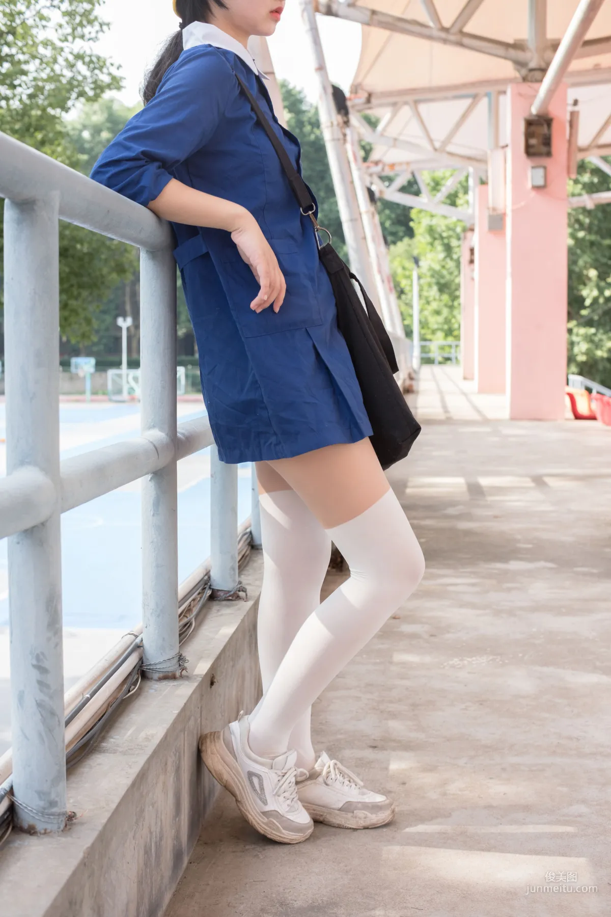 JK制服白丝外拍 [森萝财团] [BETA-018] 写真集12
