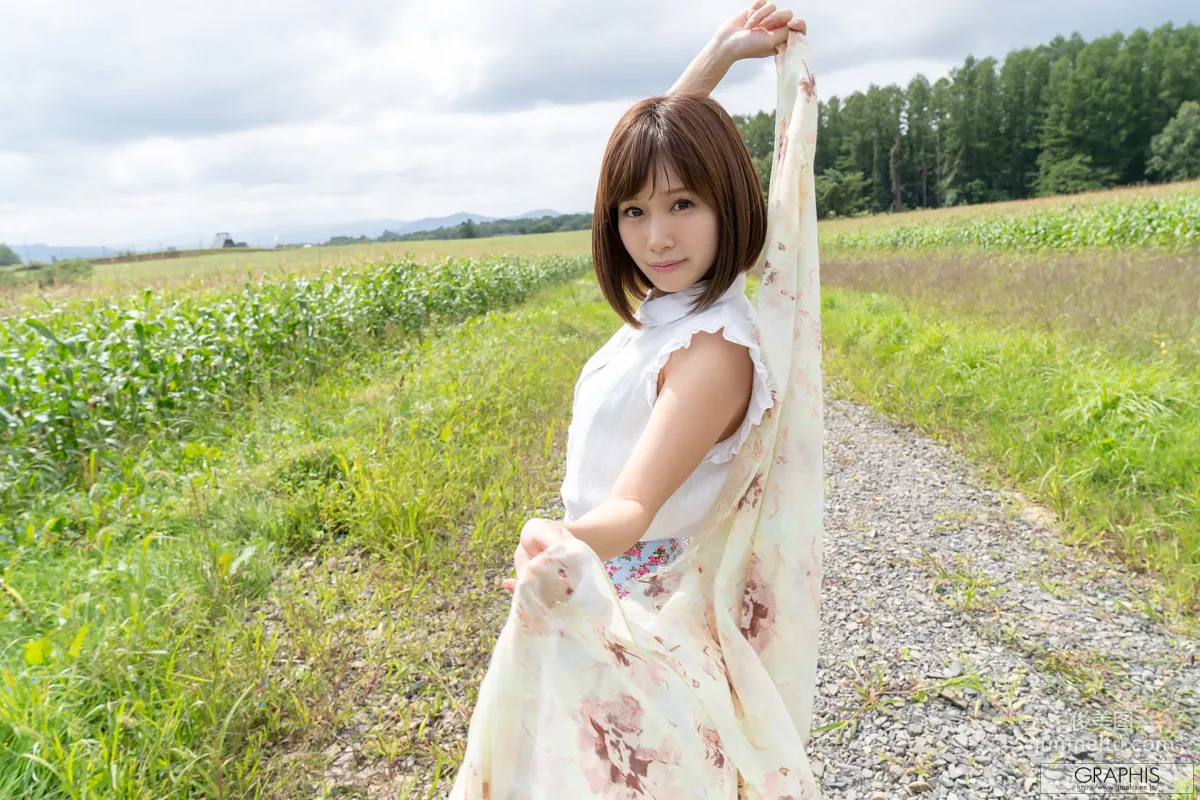 小島みなみ《Can you come here!》 [Graphis] WINTER SPECIAL 2018 写真集8