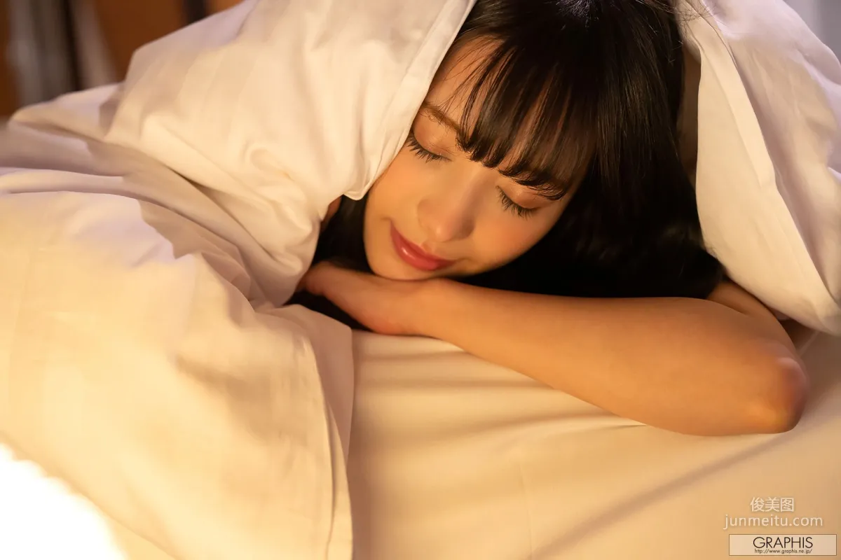 桃乃木かな(桃乃木香奈)《Sign》 [Graphis] WINTER SPECIAL 2018 寫真集 42