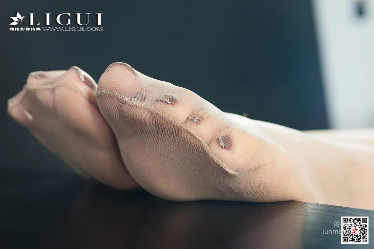 足模可可《玉足美攝》 [麗櫃Ligui] 網絡麗人 寫真集 28