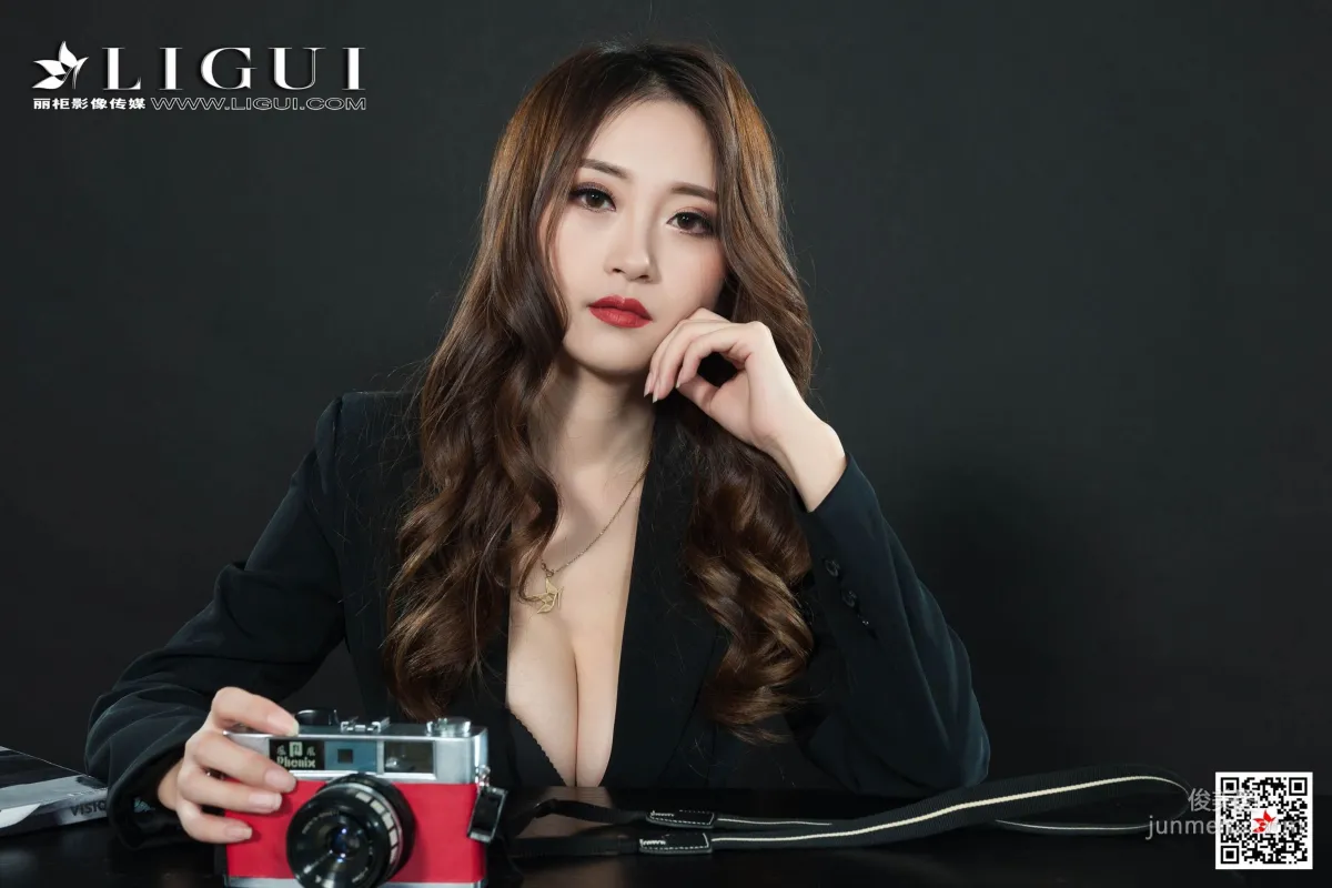 足模可可《玉足美攝》 [麗櫃Ligui] 網絡麗人 寫真集 41