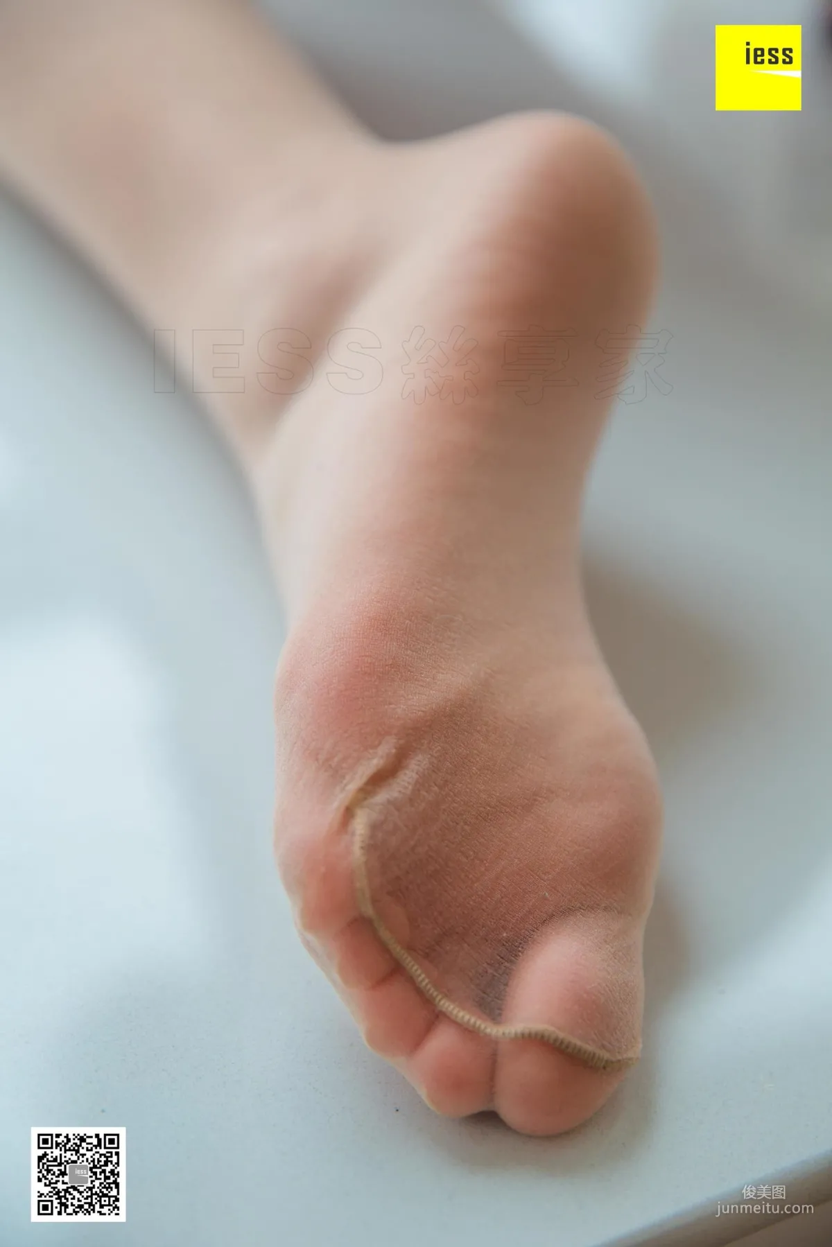 模特姗姗 《姗姗的透明平底鞋》絲足美腳 [異思趣向IESS] 寫真集 35