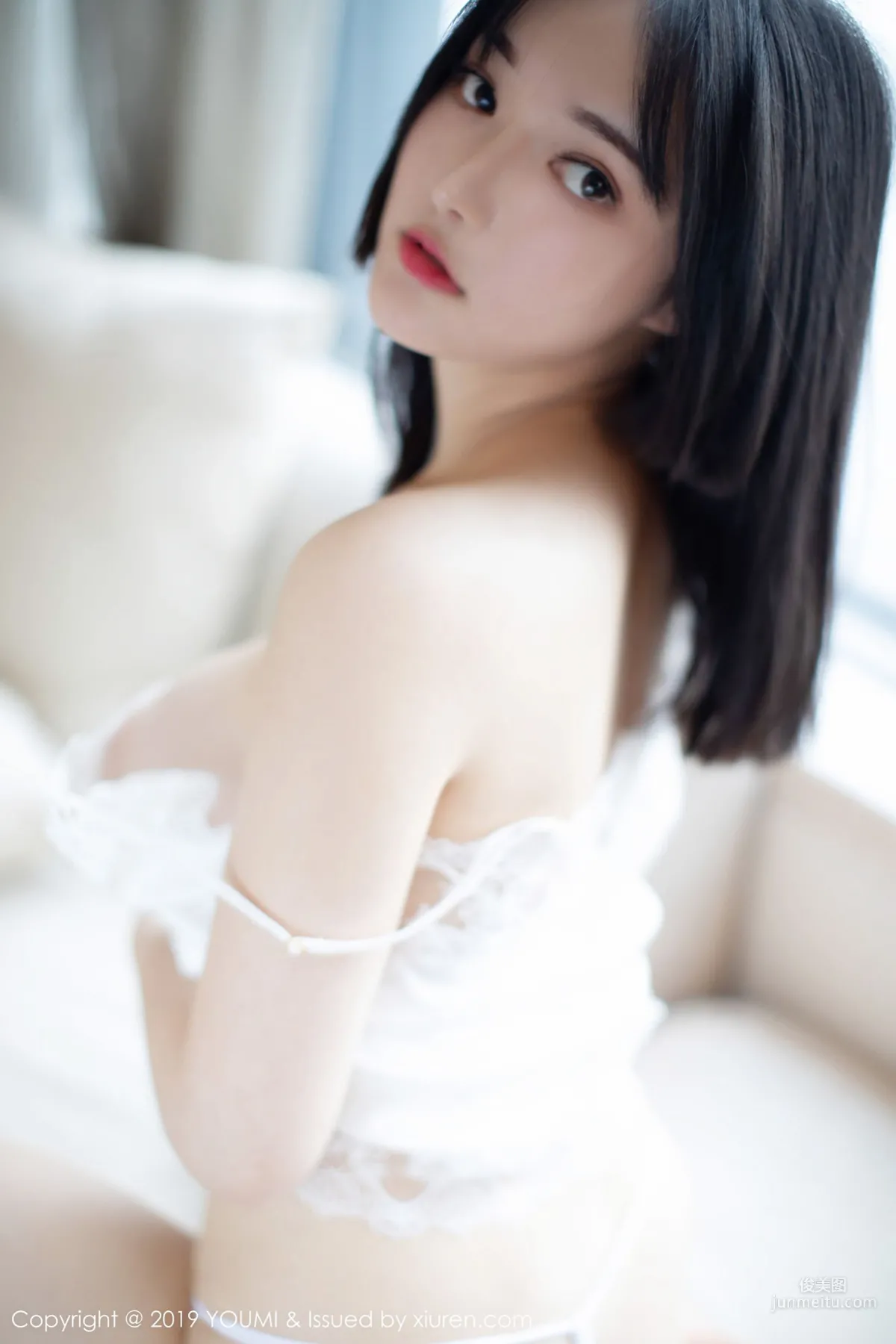 婉靈《極緻魅惑的镂空内衣黑絲系列》 [尤蜜荟YouMi] Vol.265 寫真集 38