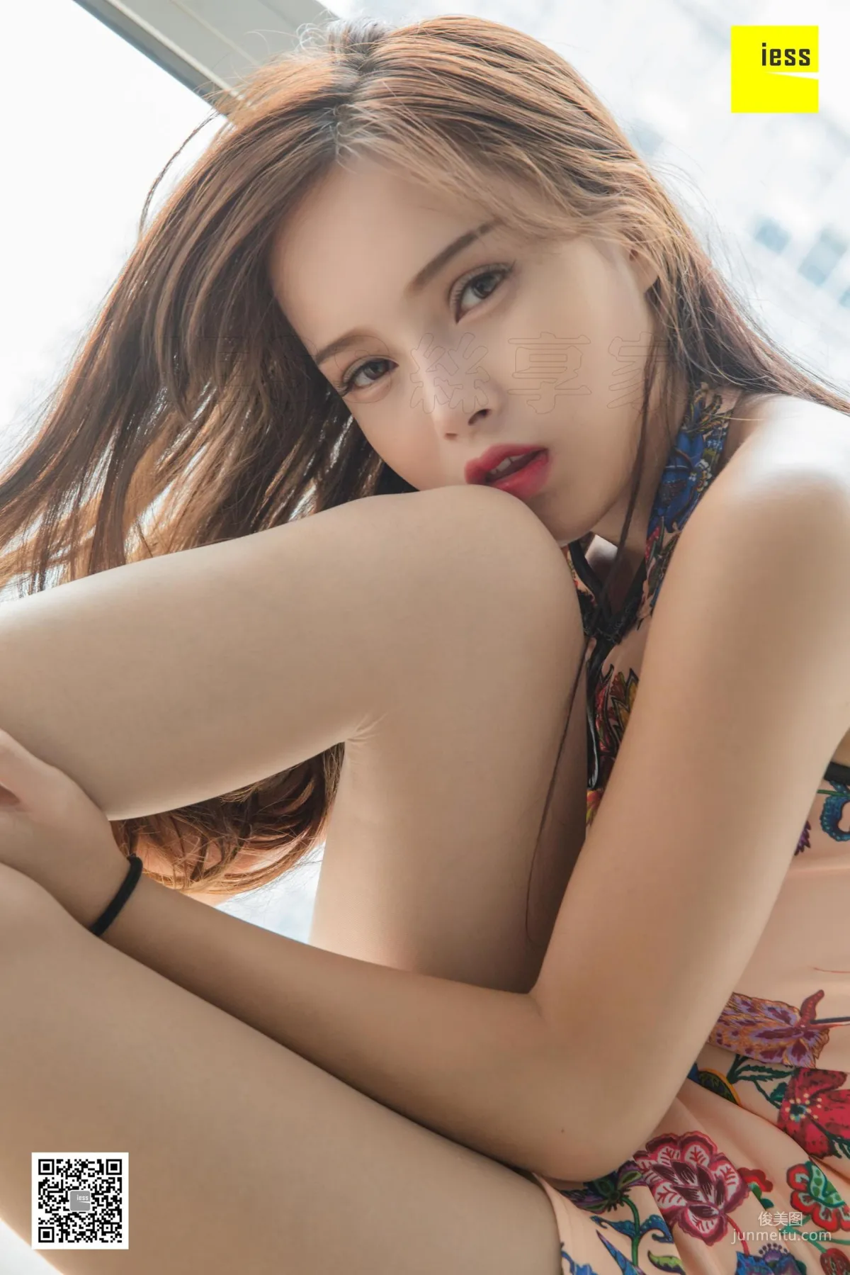 模特小羽 《溫柔眼神殺》旗袍美腿 [異思趣向IESS] 寫真集 40