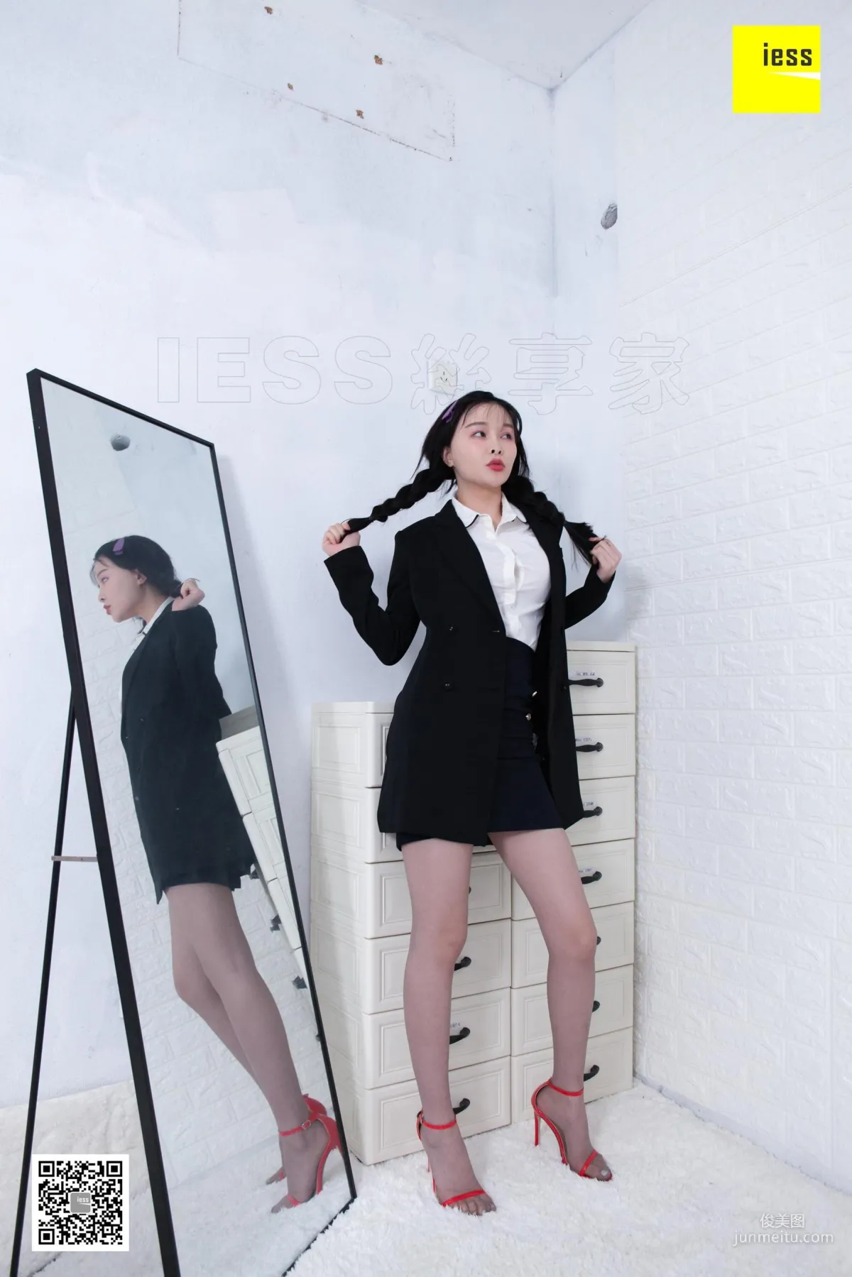 模特喵姐 《喵系女老闆》絲足美腿 [異思趣向IESS] 寫真集 5
