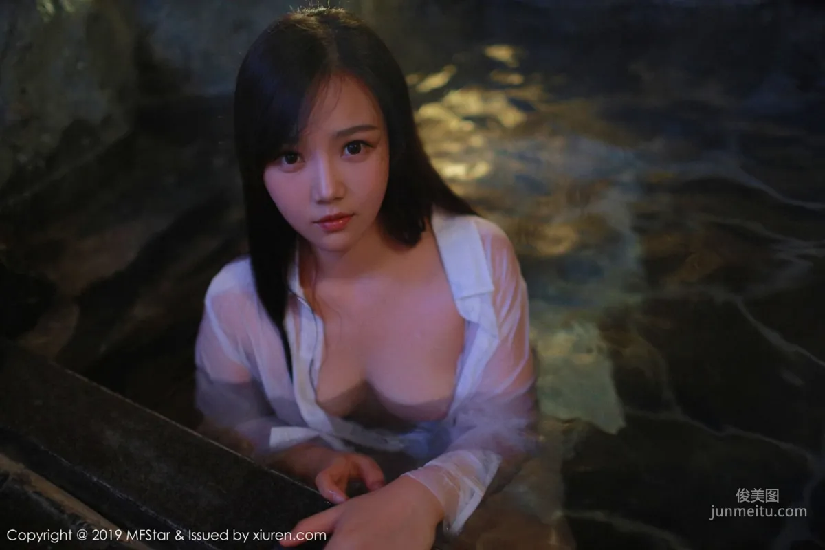 徐微微mia《白襯衫的誘惑》 [模範學院MFStar] Vol.176 寫真集 35