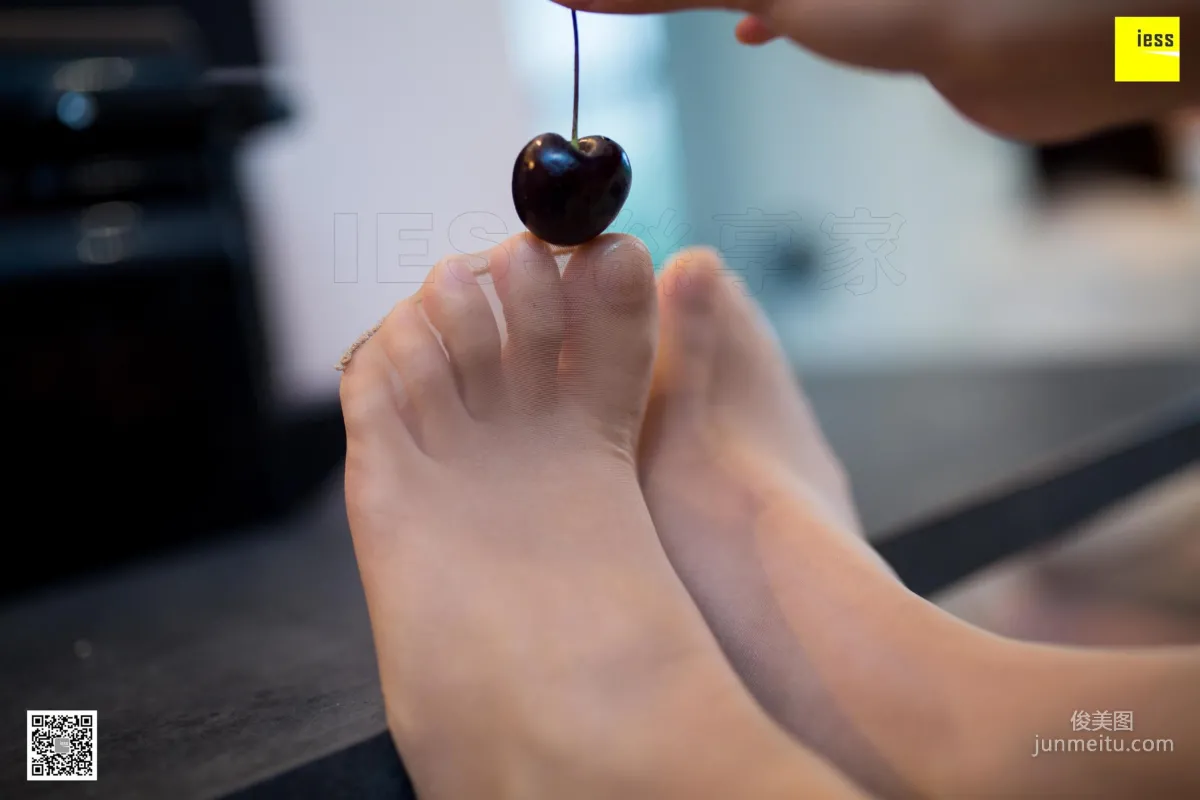 模特婉萍 《婉萍的下午茶時光》絲足美腳 [異思趣向IESS] 寫真集 46