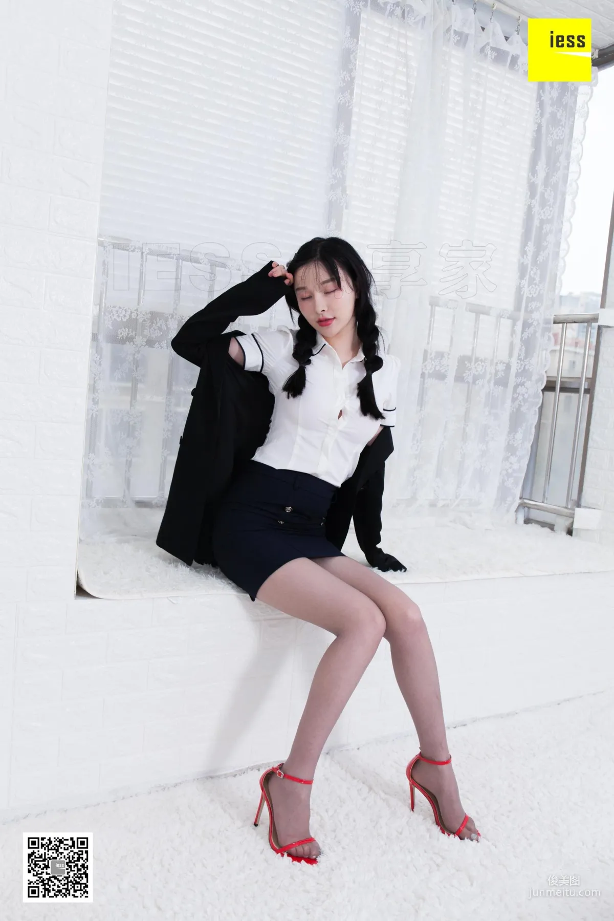 模特喵姐 《喵系女老闆》絲足美腿 [異思趣向IESS] 寫真集 19