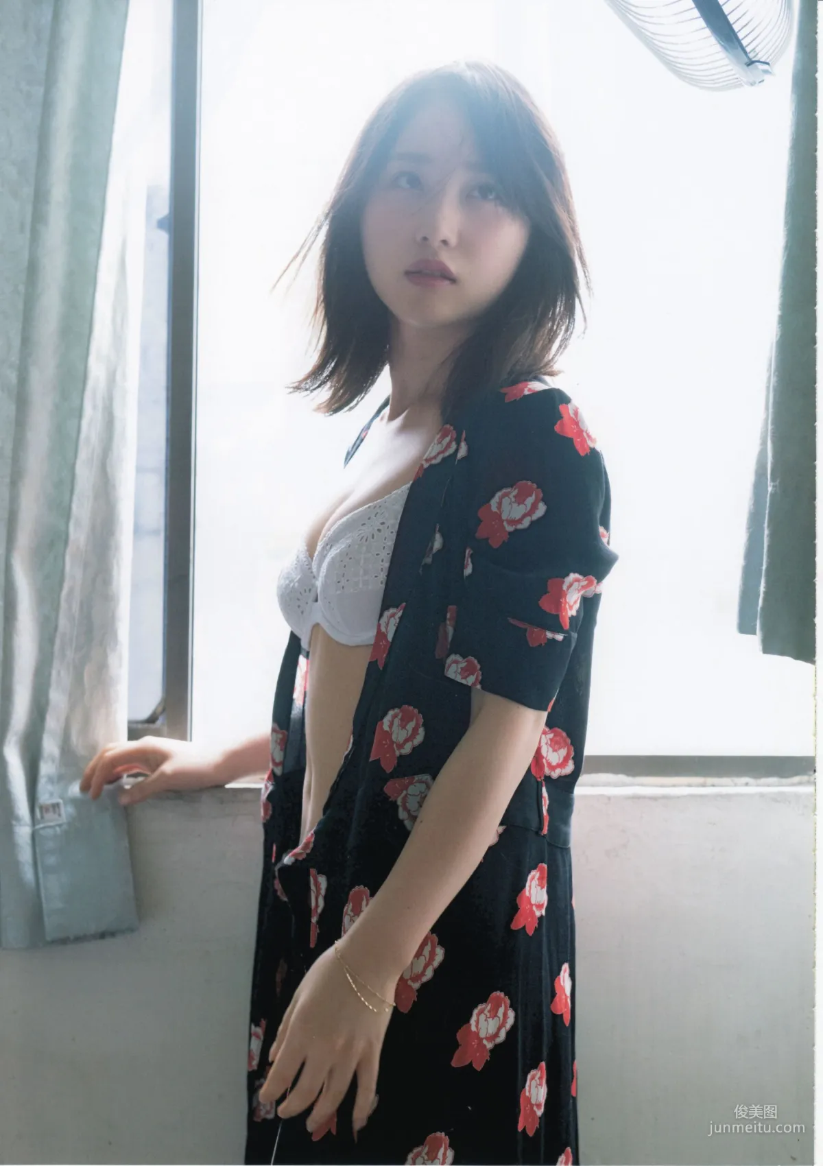 高橋朱裡 《曖昧な自分》 寫真集 23
