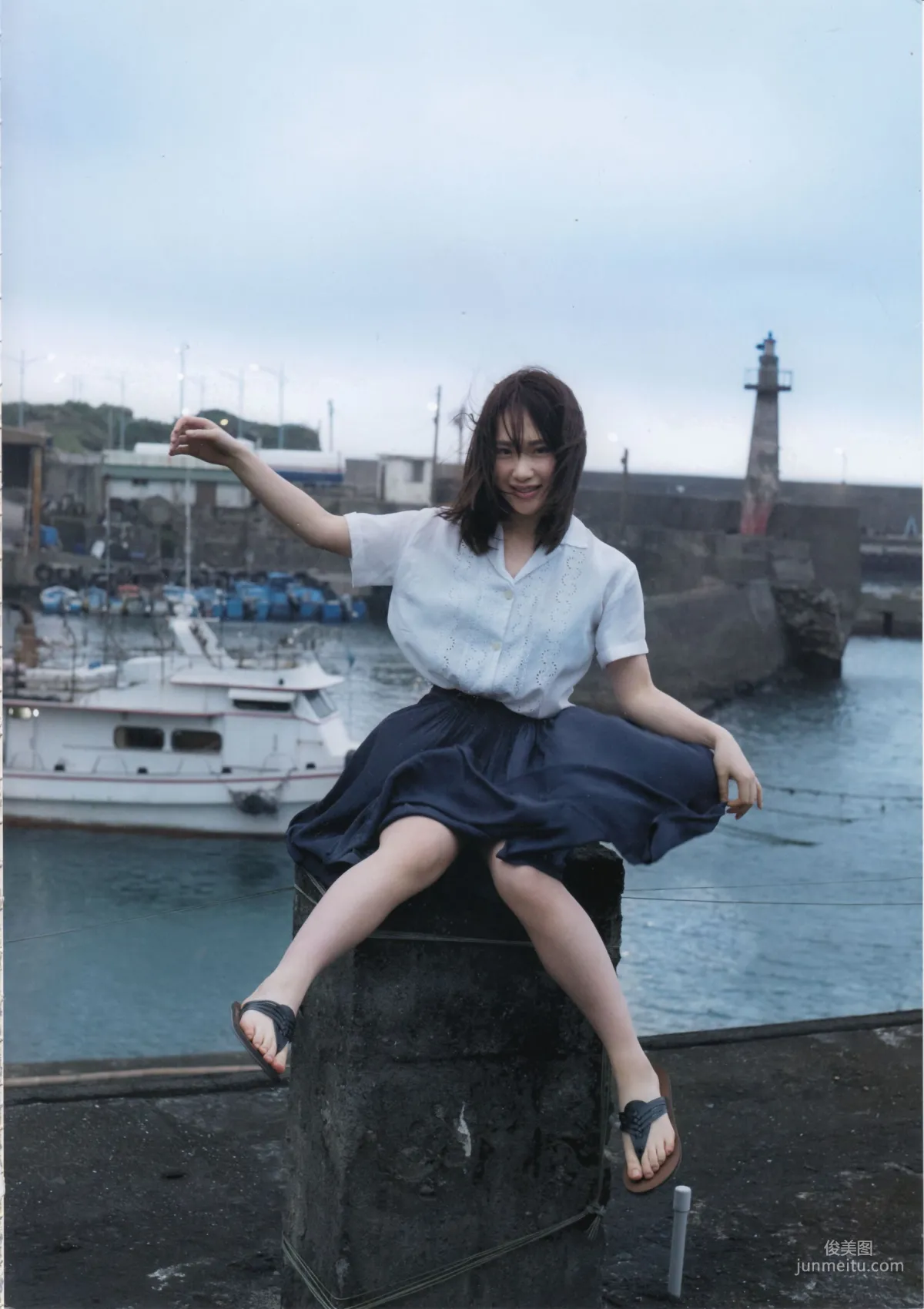 高橋朱裡 《曖昧な自分》 寫真集 7