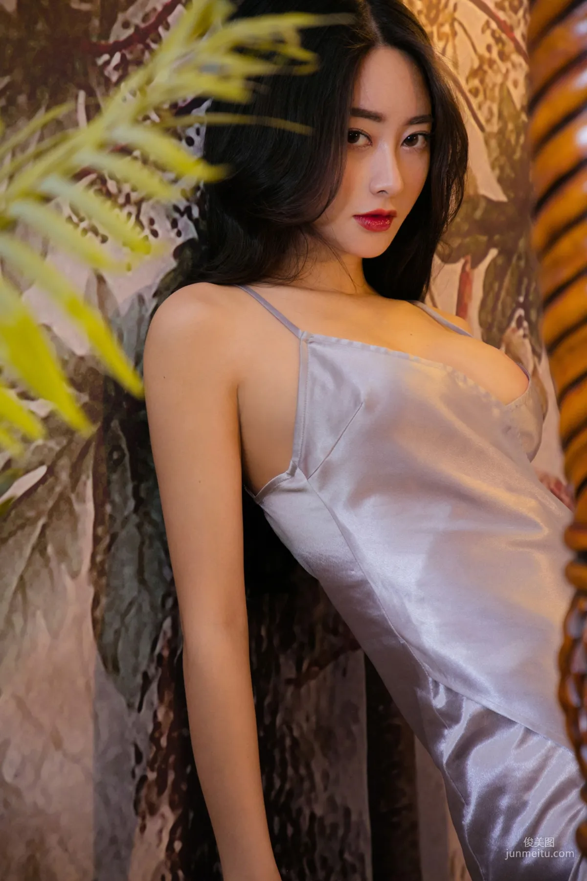 穆菲菲《顔》 [尤果Ugirls] U420 寫真集 50