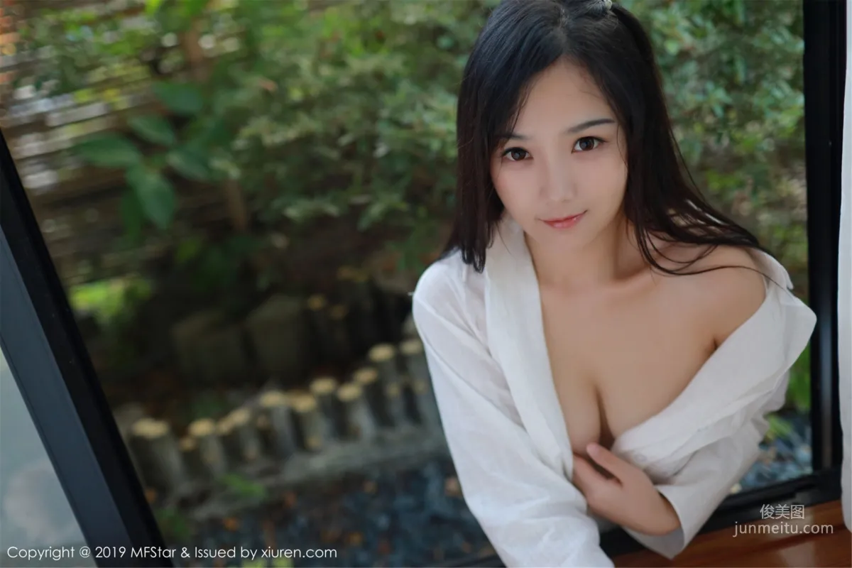 徐微微mia《钟爱的白衬衫》 [模范学院MFStar] Vol.187 写真集37