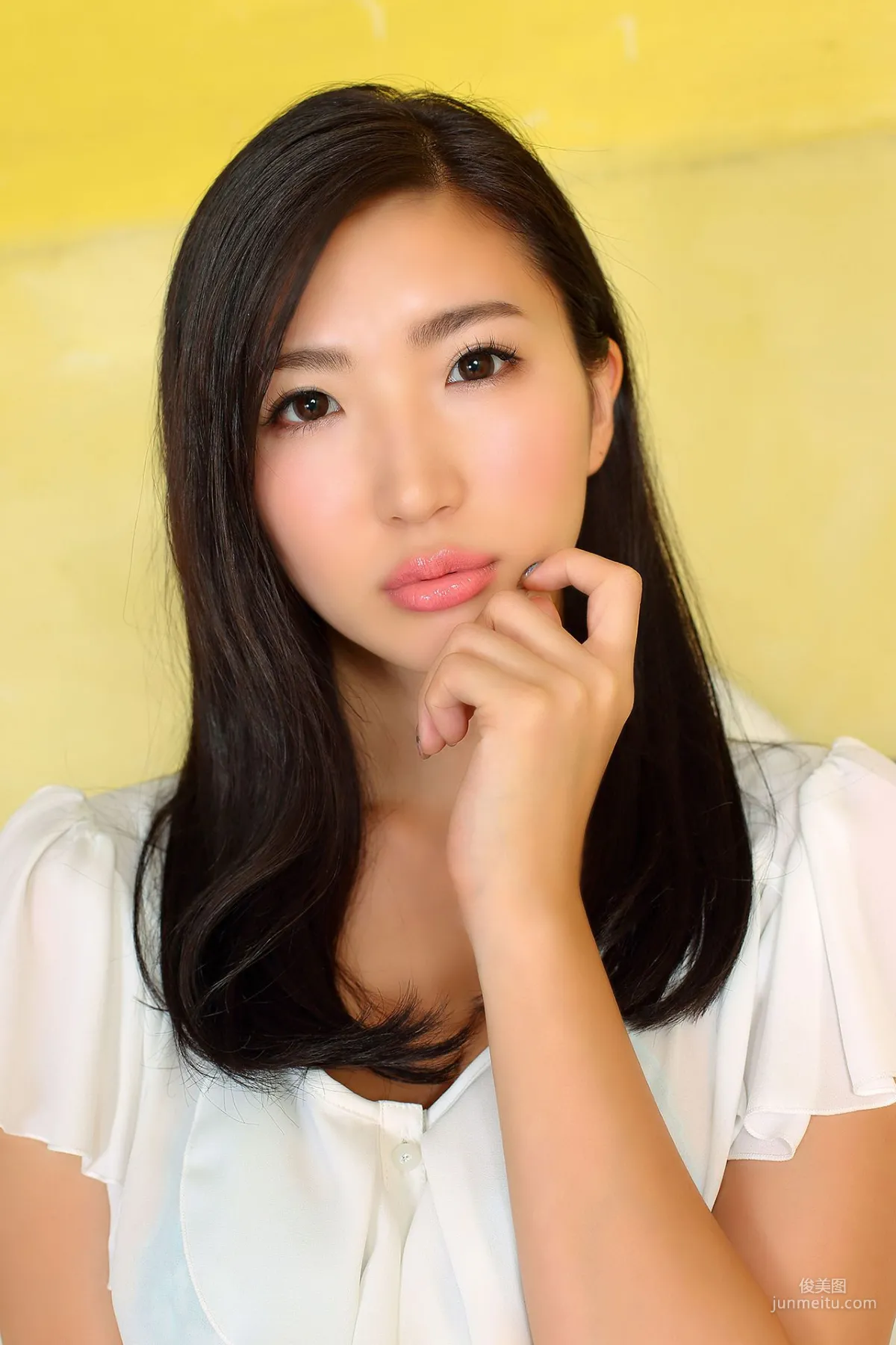 松嶋えいみ/Eimi Matsushima 《グラマーお姉さんの誘惑》寫真集 10
