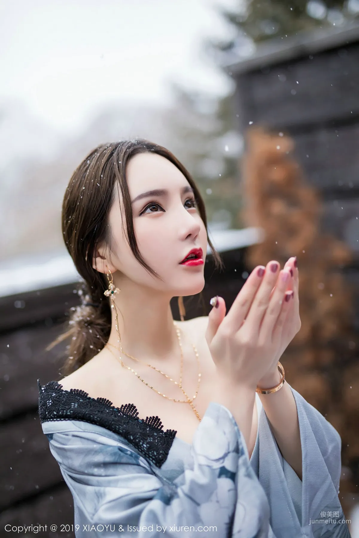 周于希Sandy《雪中有佳人》 [語畫界XIAOYU] Vol.007 寫真集 43