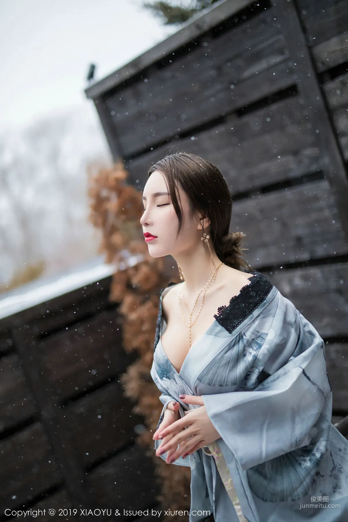 周于希Sandy《雪中有佳人》 [語畫界XIAOYU] Vol.007 寫真集 35
