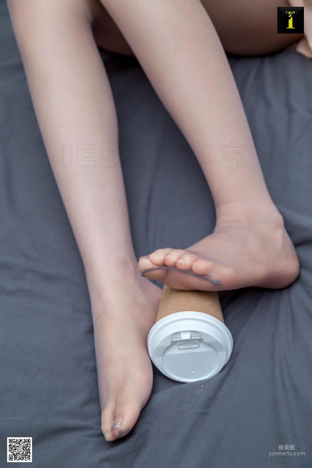 腿模九妹 《九妹也爱葛优躺》 [异思趣向IESS] 写真集18