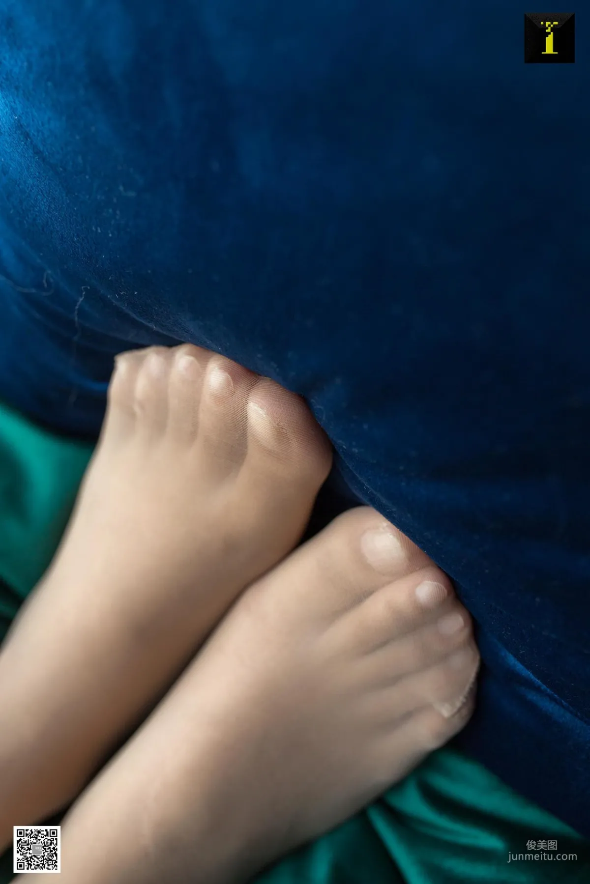 模特婉萍 《爱吃零食的婉萍》 [异思趣向IESS] 写真集36