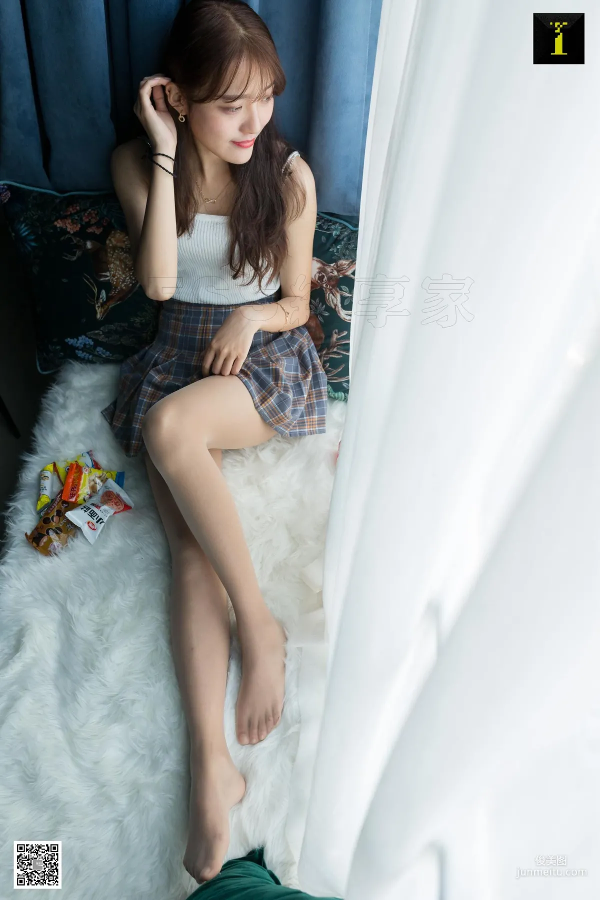 模特婉萍 《爱吃零食的婉萍》 [异思趣向IESS] 写真集88