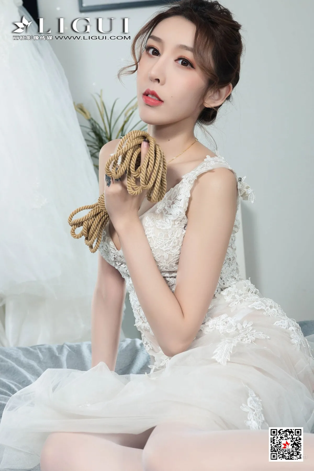 腿模兔子《婚紗白絲捆綁繩藝》 [麗櫃美束Ligui] 寫真集 13