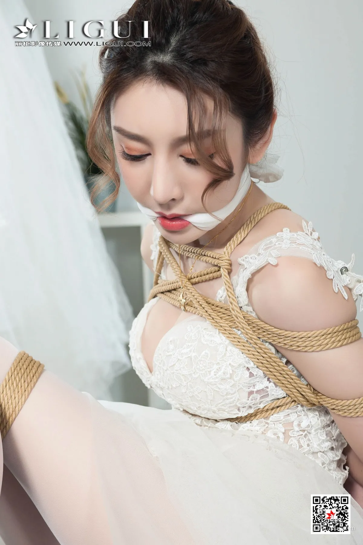 腿模兔子《婚紗白絲捆綁繩藝》 [麗櫃美束Ligui] 寫真集 28