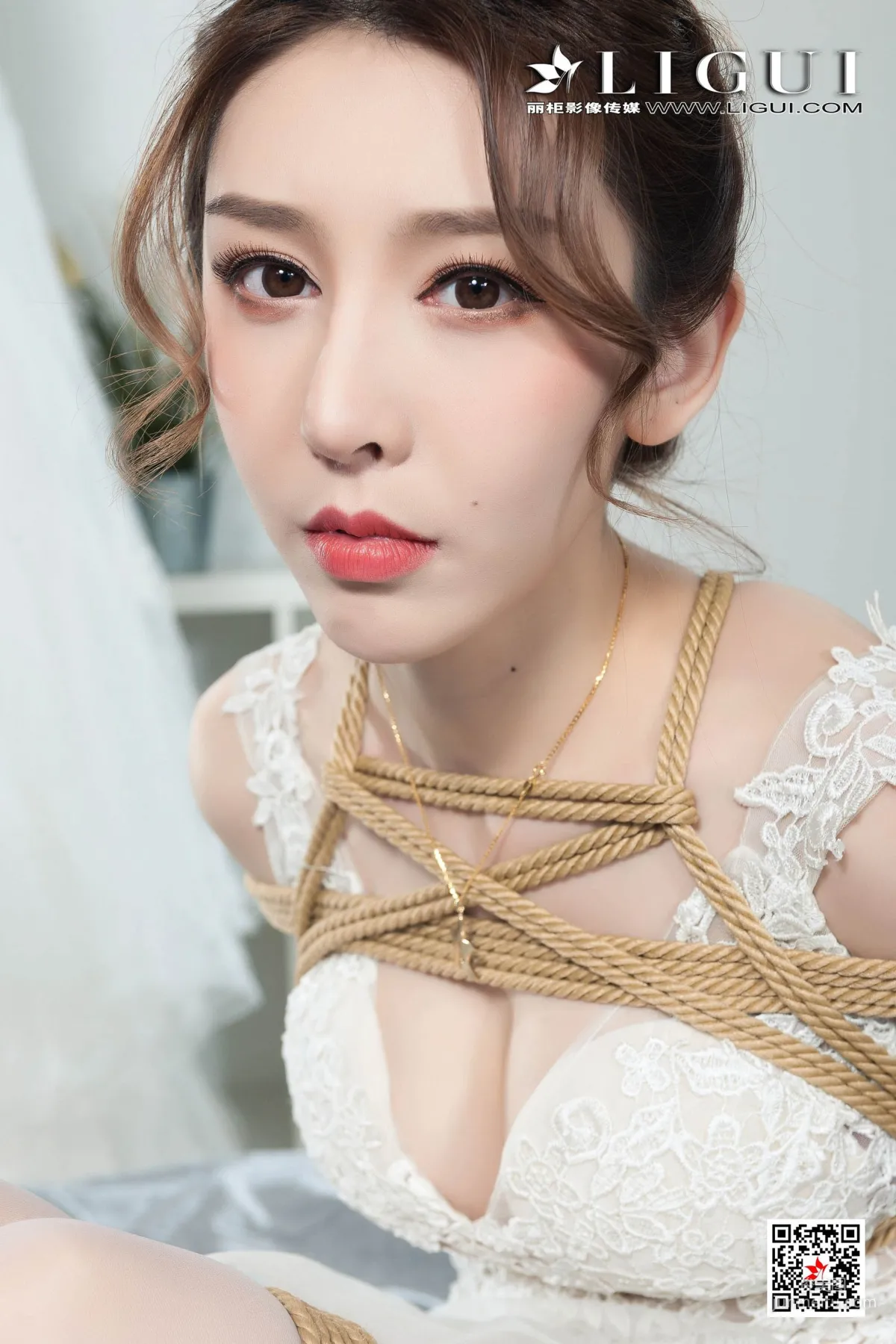 腿模兔子《婚紗白絲捆綁繩藝》 [麗櫃美束Ligui] 寫真集 15