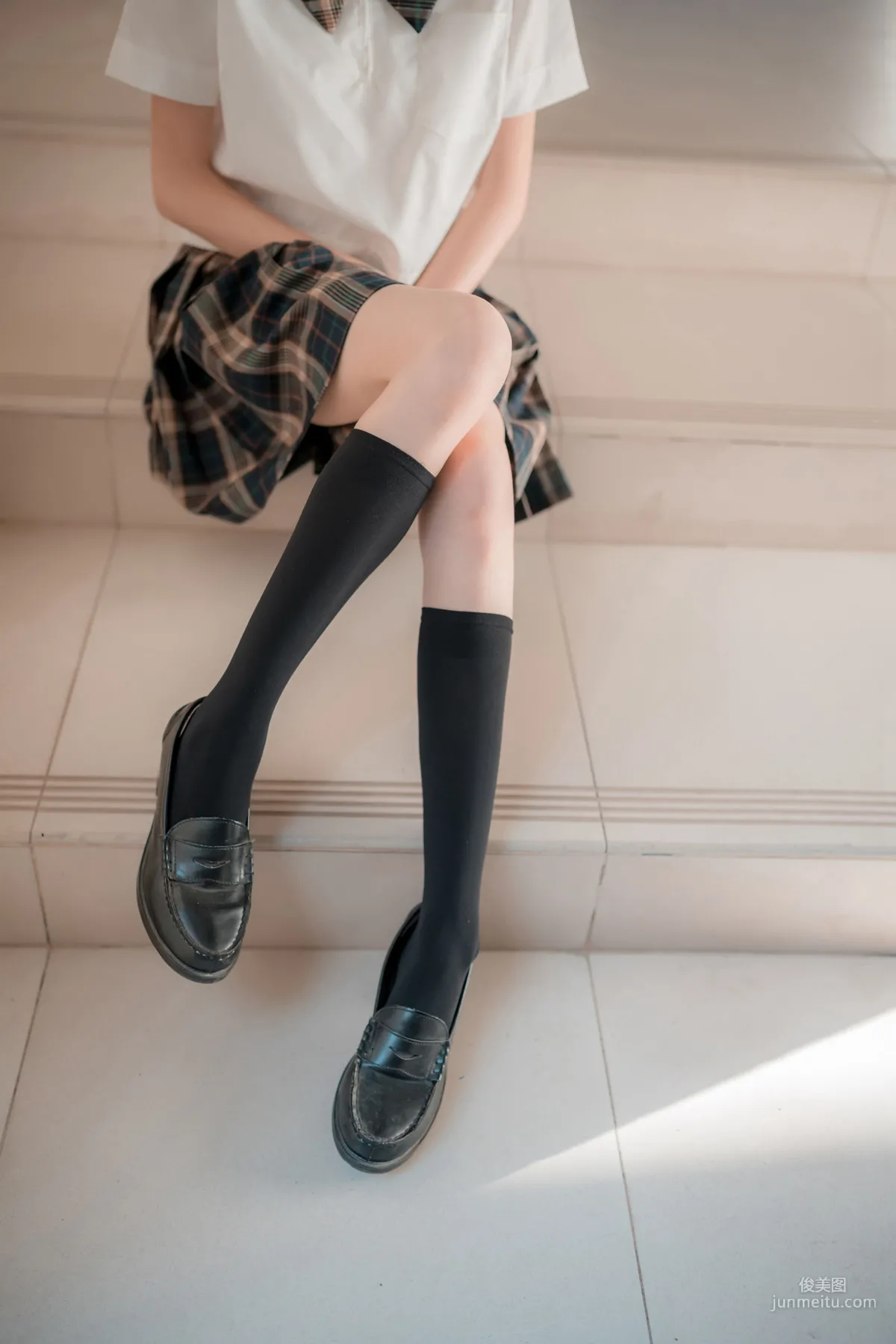 [风之领域] NO.074 JK黑丝长筒袜 写真集1