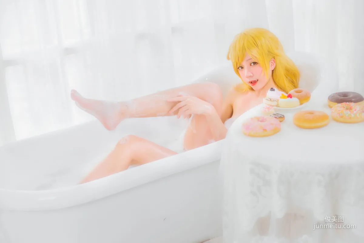 桜桃喵《小忍浴缸》 [萝莉COS] 写真集23