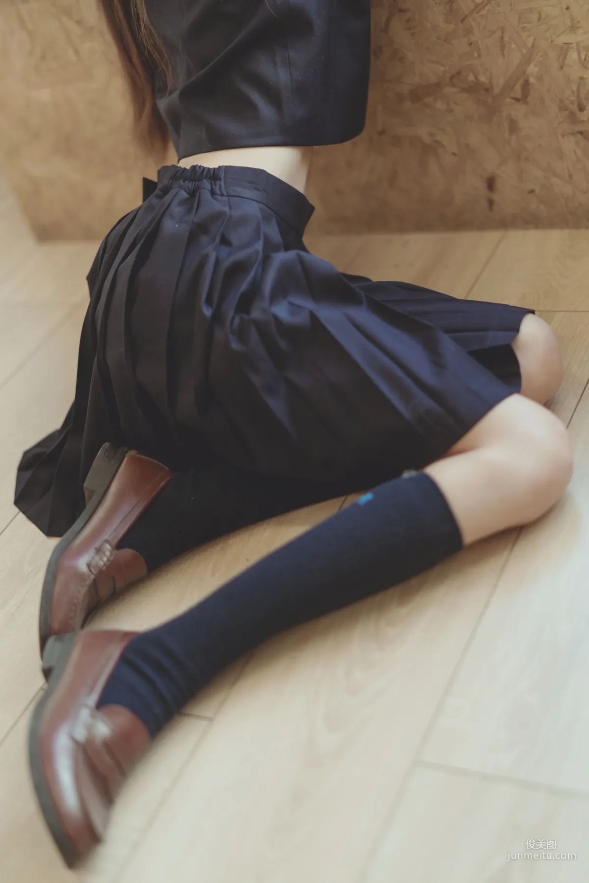 桜桃喵《(小少女)黑色水手服》 [蘿莉COS] 寫真集 36