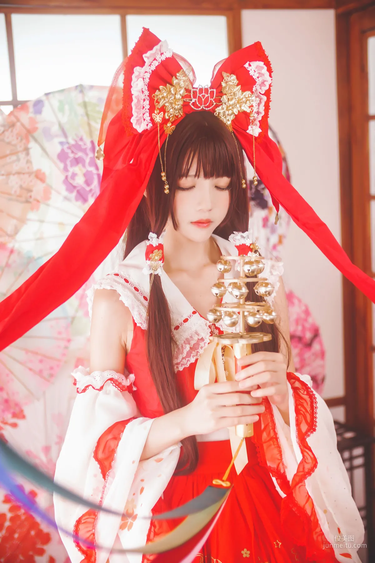 桜桃喵《靈夢 新年快樂》 [蘿莉COS] 寫真集 2
