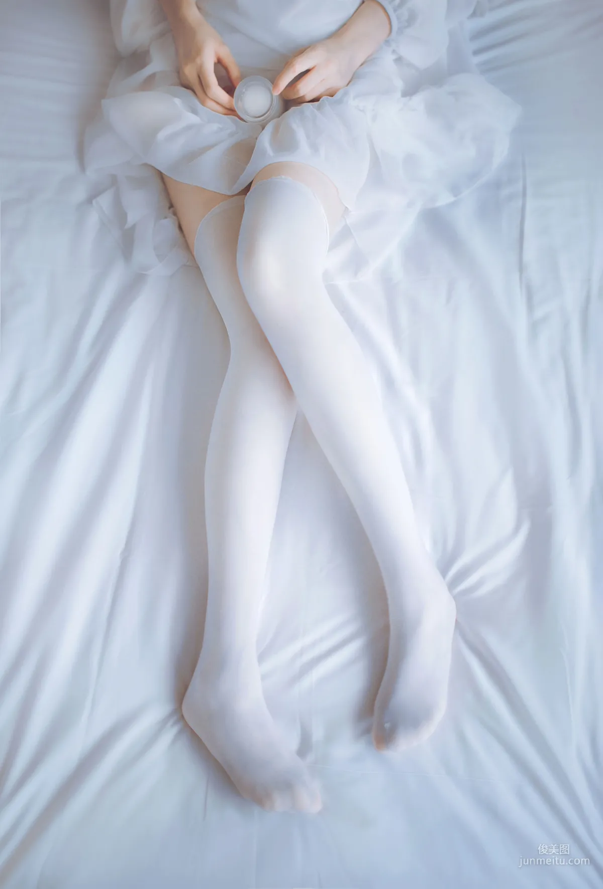 瘋貓ss《睡衣與浴室的水手服》 [蘿莉COS] 寫真集 2