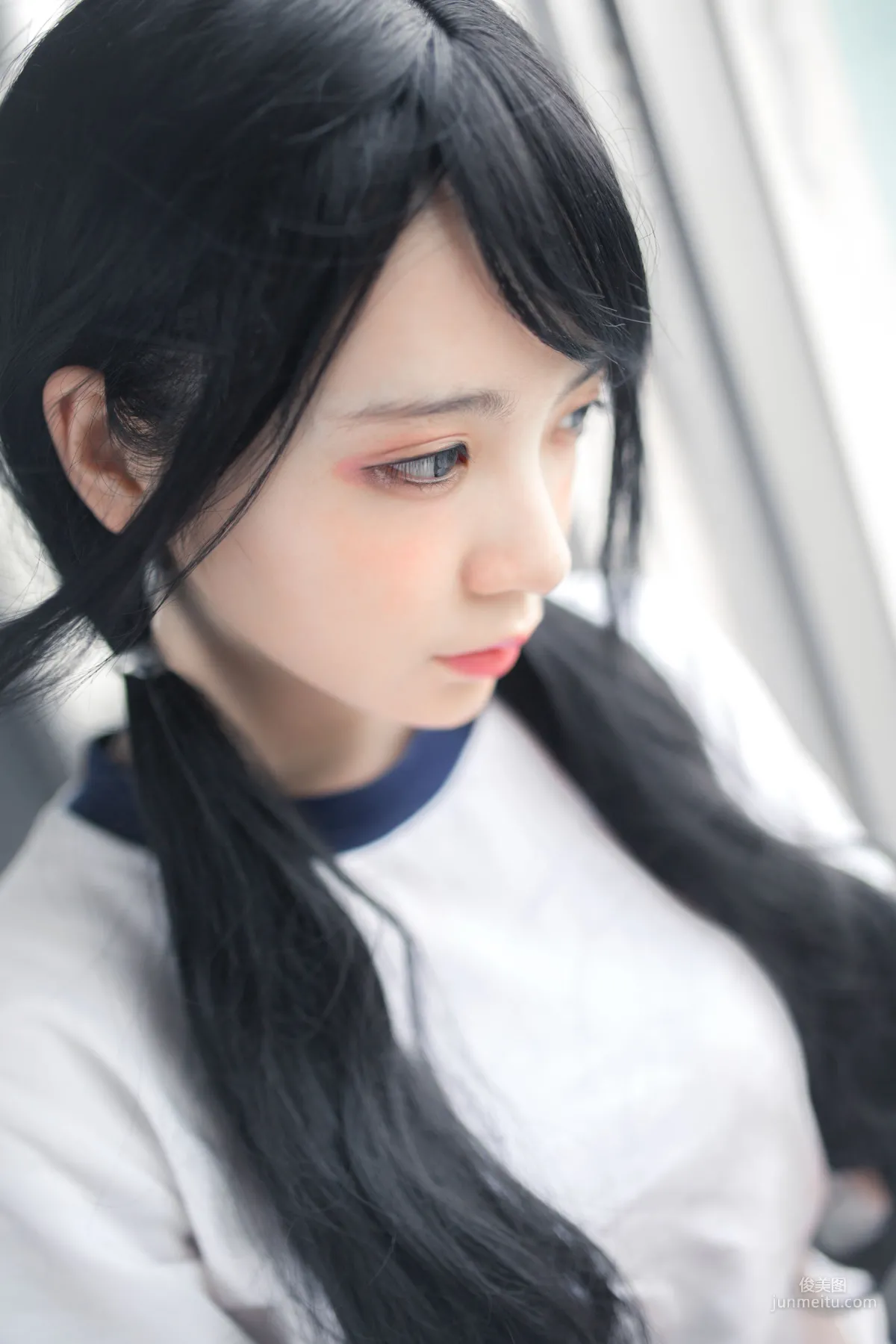 疯猫ss《体操服白丝》 [萝莉COS] 写真集10