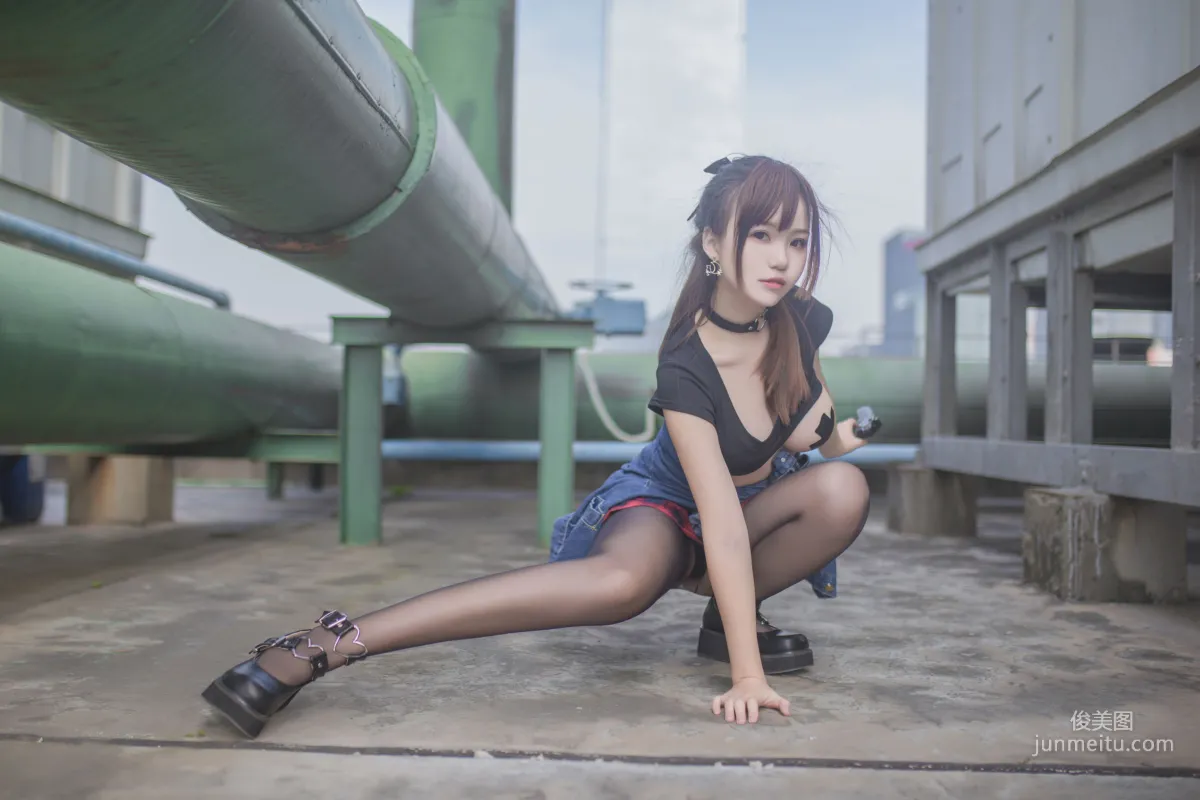 Yoko宅夏《紅色格子》 [蘿莉COS] 寫真集 24
