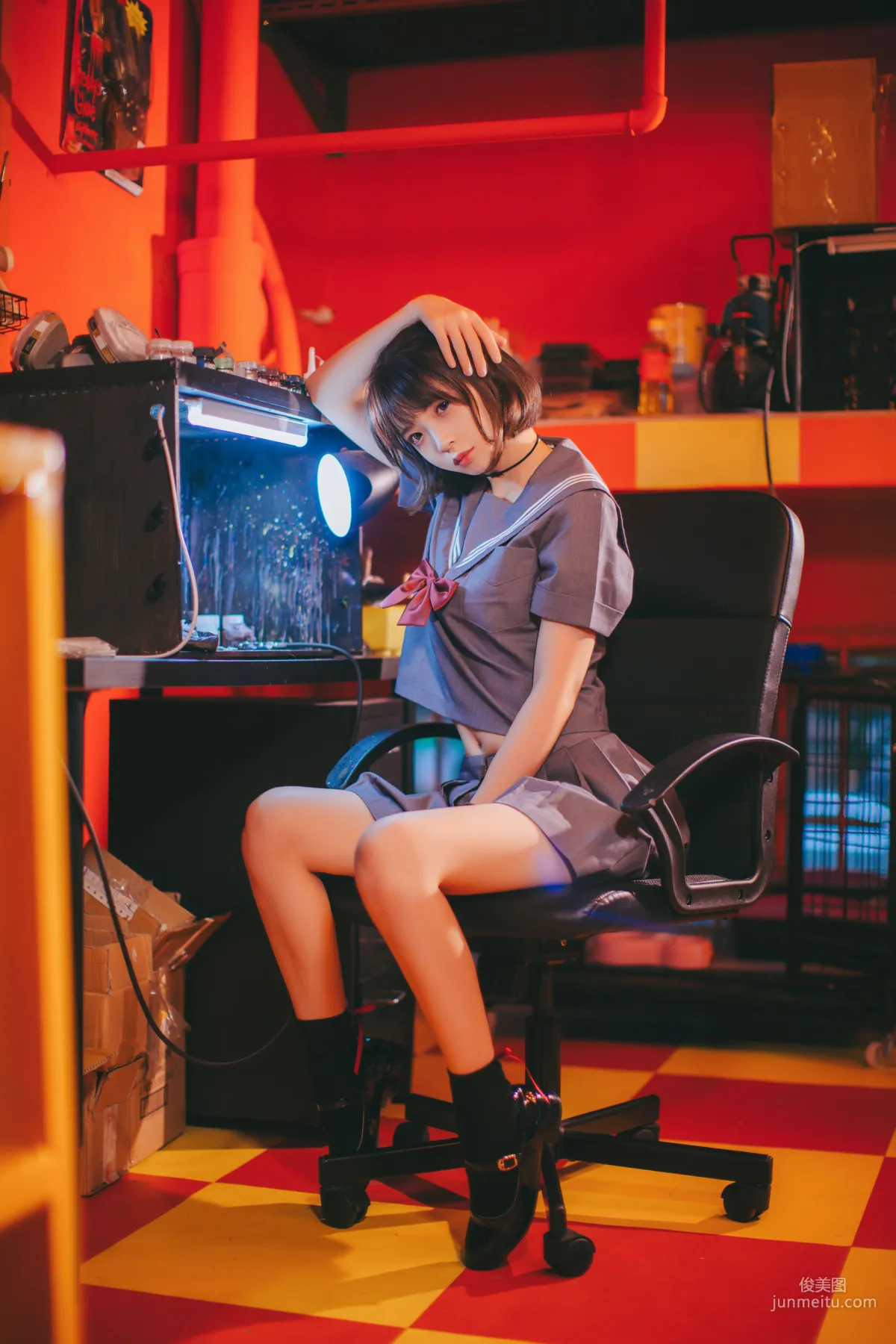 疯猫ss《被囚禁的少女》 [萝莉COS] 写真集1