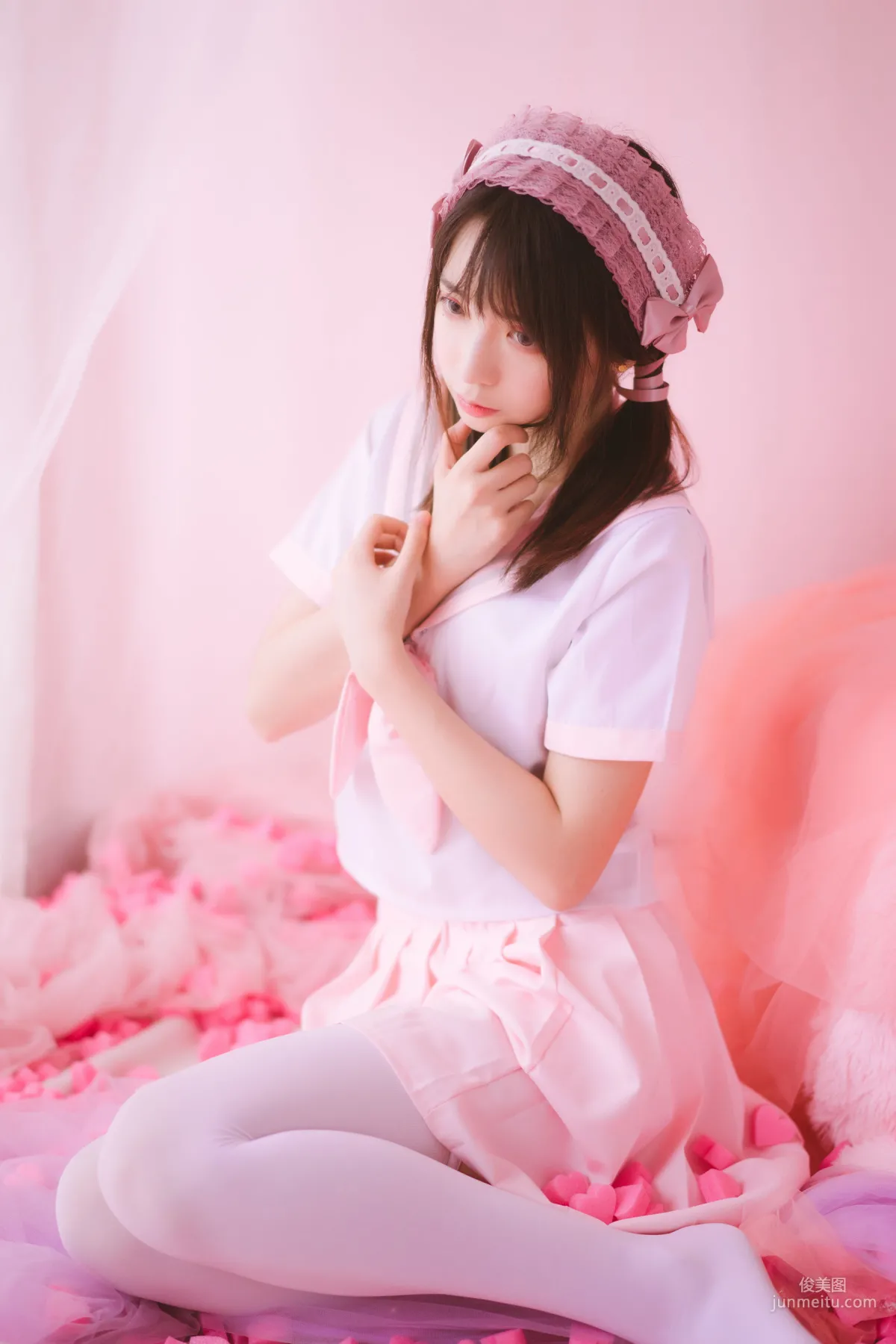 瘋貓ss《絲襪狂想曲(粉)》 [蘿莉COS] 寫真集 31