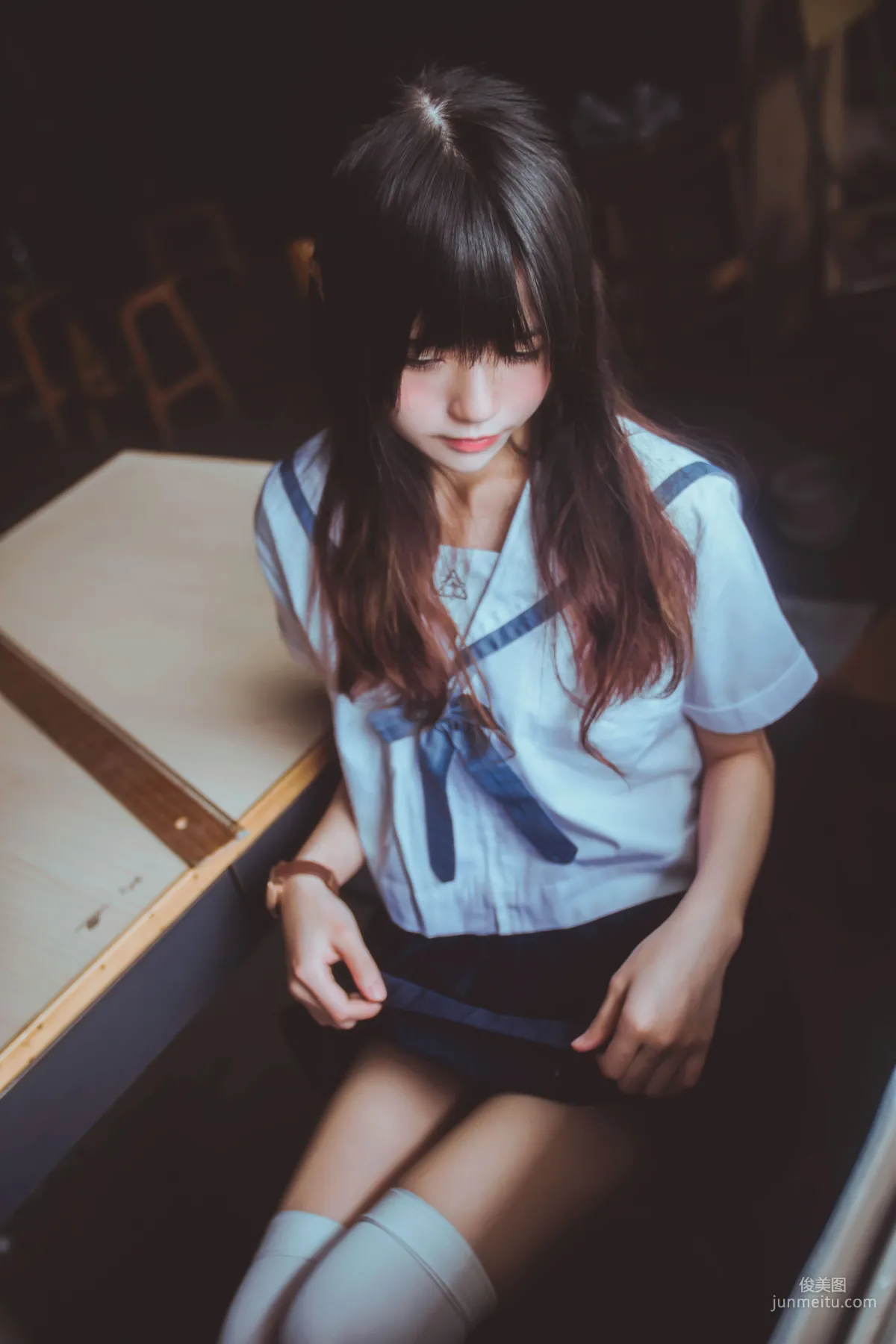 桜桃喵《藍白水手服》 [蘿莉COS] 寫真集 14
