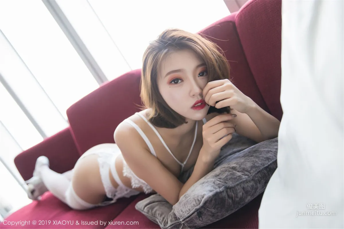 馮木木LRIS《無法抵禦的性感絲襪美腿》 [語畫界XIAOYU] Vol.053 寫真集 41