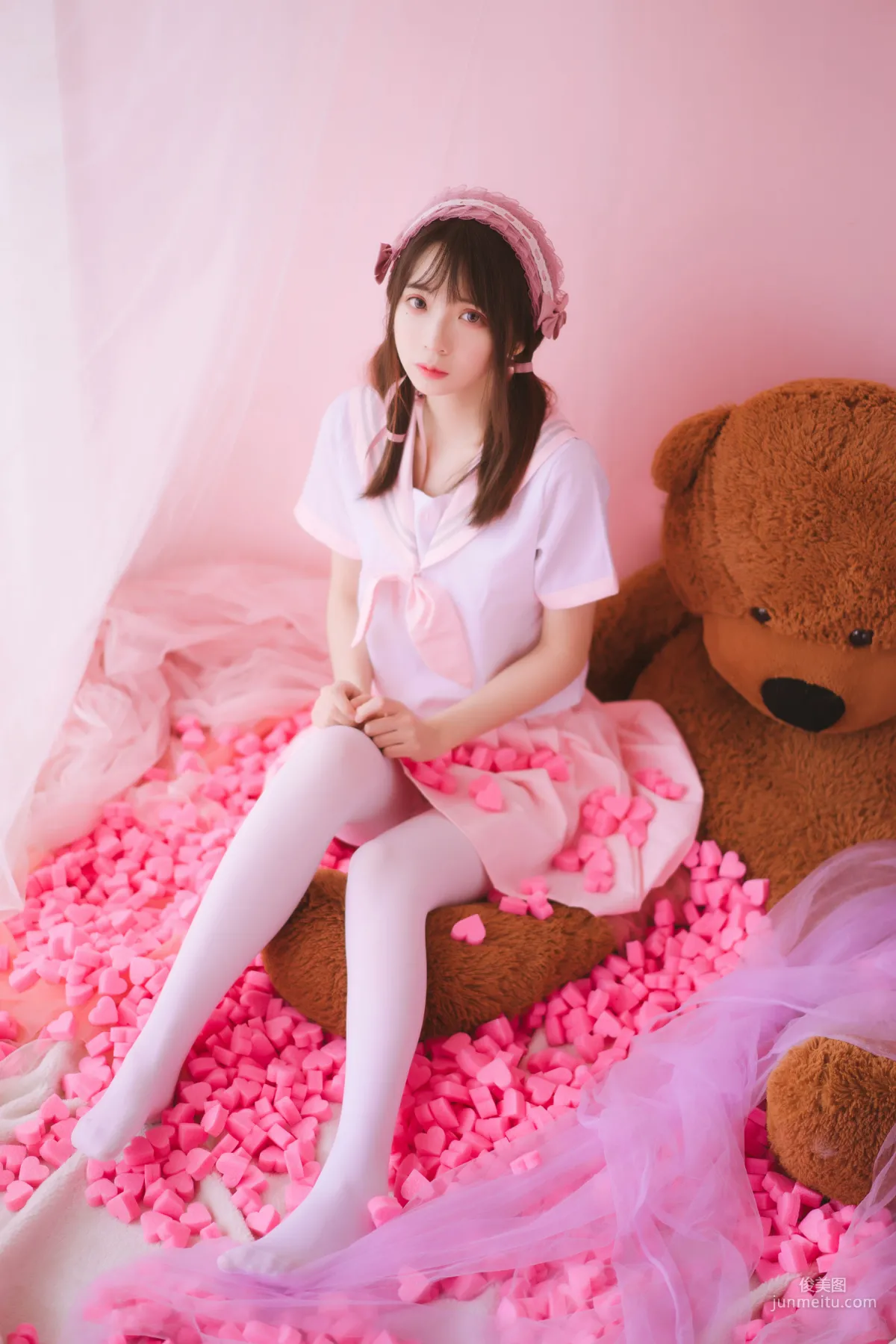 疯猫ss《丝袜狂想曲(粉)》 [萝莉COS] 写真集1