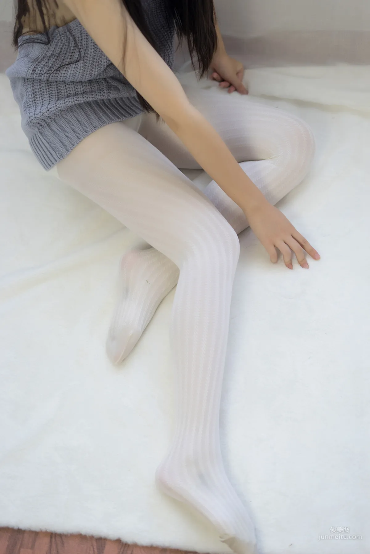 [風之領域] NO.086 性感露背毛衣厚白絲 寫真集 16