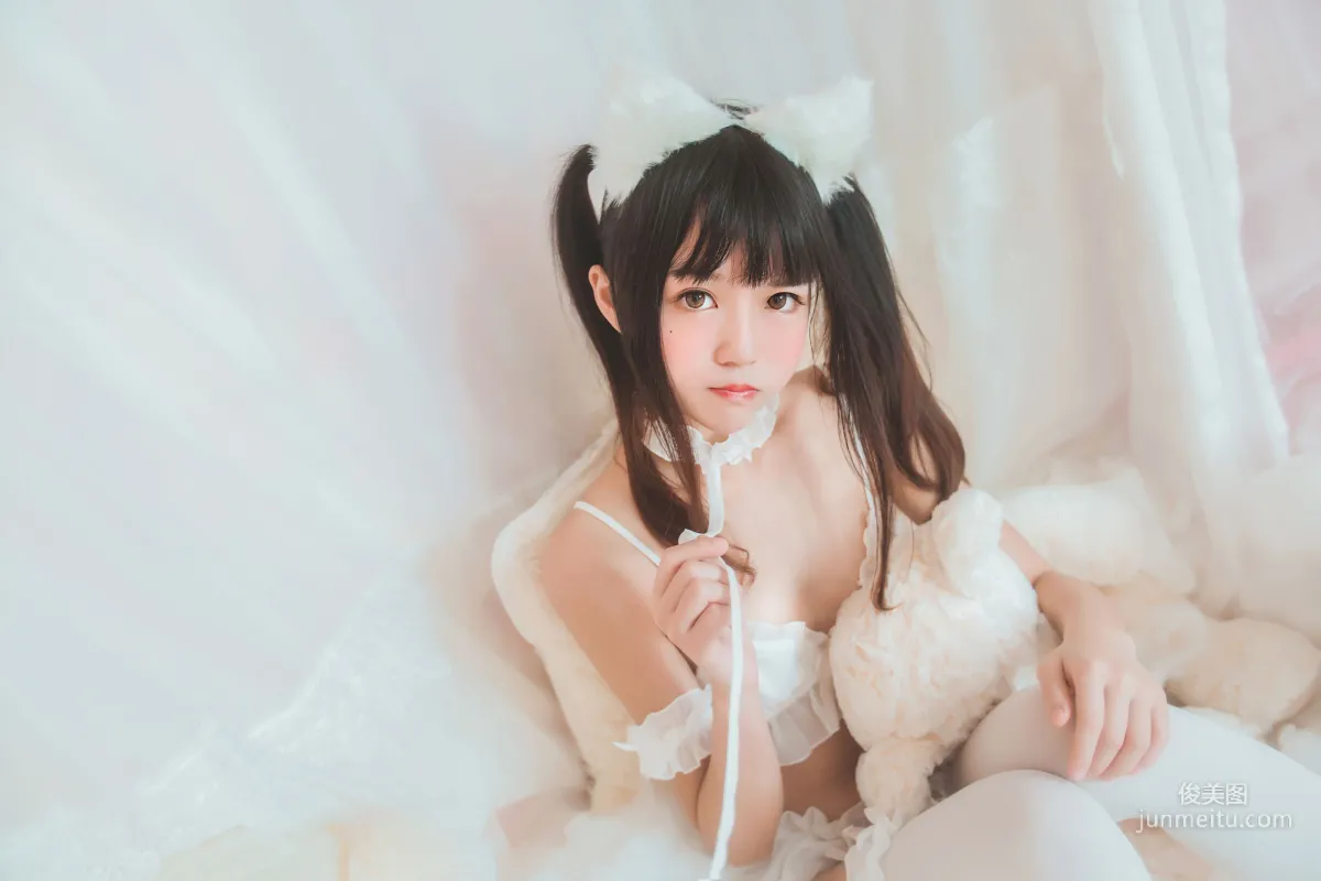 桜桃喵《白猫》 [萝莉COS] 写真集19