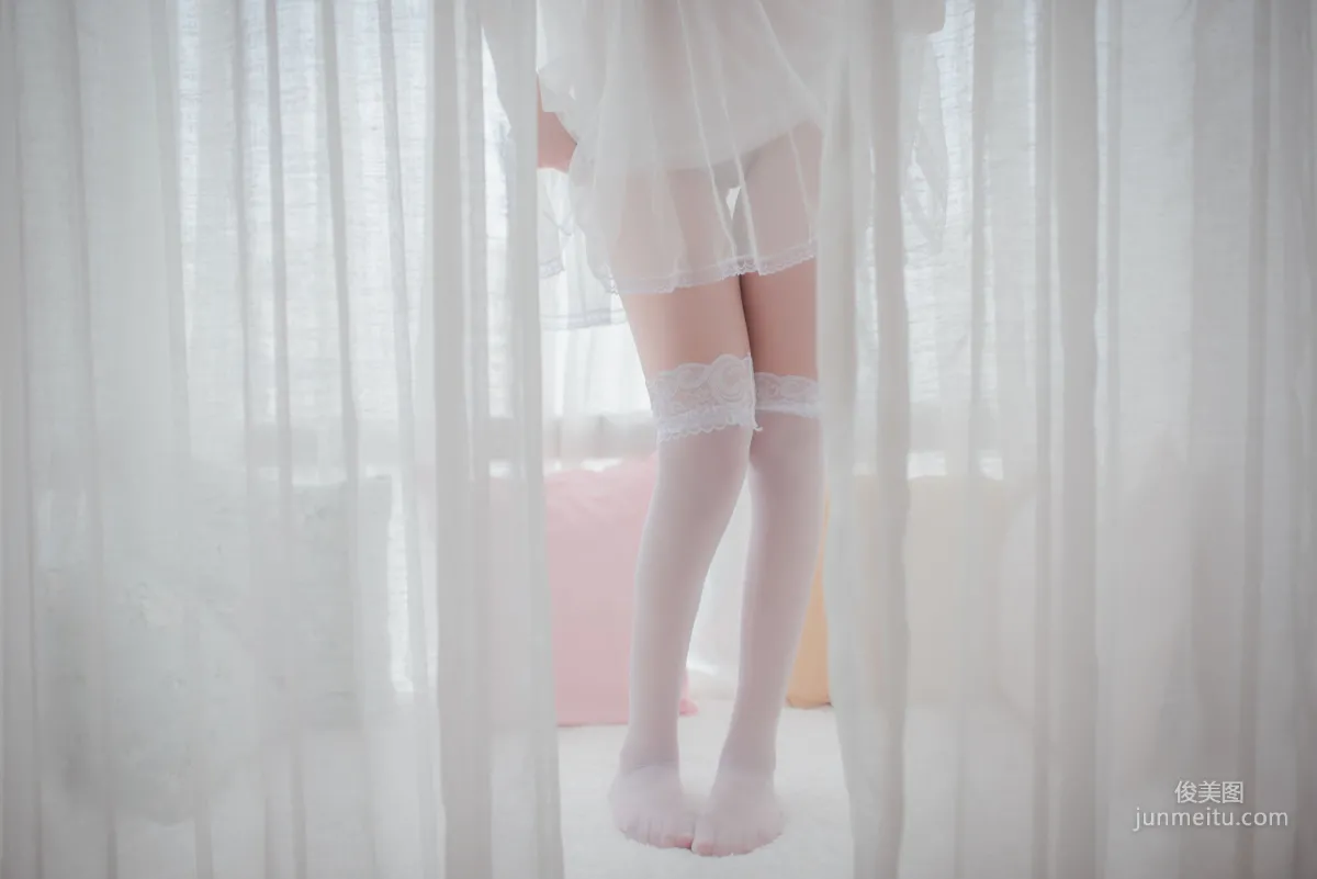 Yoko宅夏《白色絲質連衣裙》 [蘿莉COS] 寫真集 14