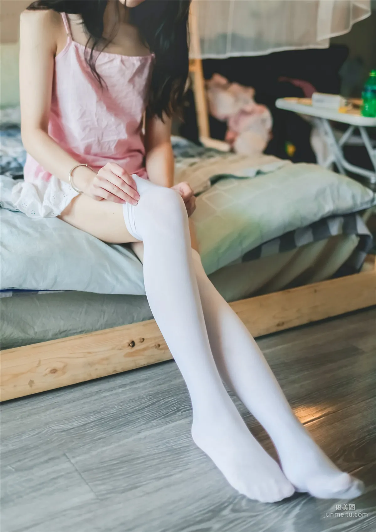 [风之领域] NO.110 粉红小吊带裙白丝 写真集2