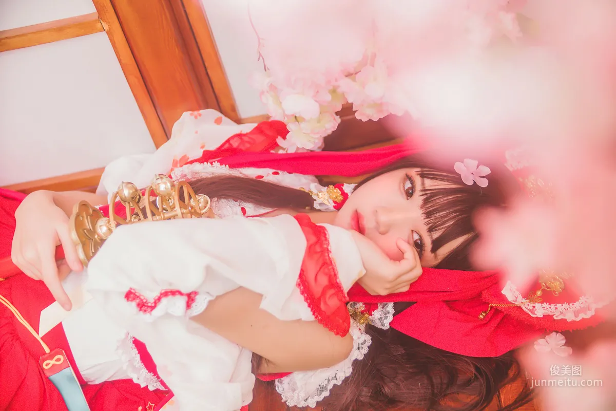 桜桃喵《靈夢 新年快樂》 [蘿莉COS] 寫真集 44