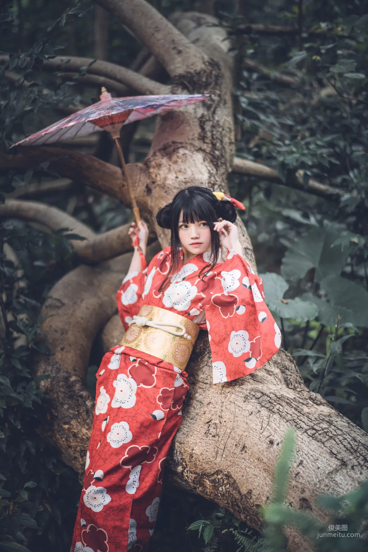 桜桃喵《夏日祭》 [蘿莉COS] 寫真集 46