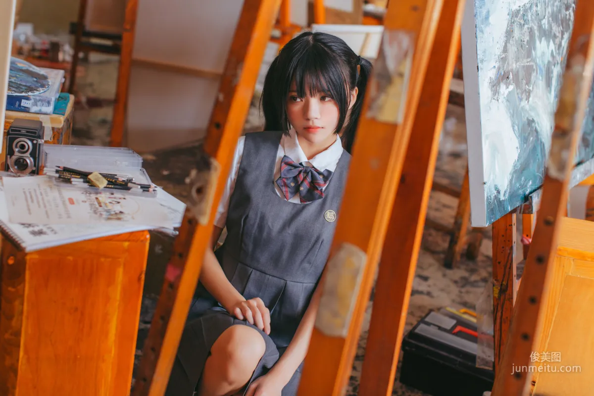 桜桃喵《画室少女》 [萝莉COS] 写真集10