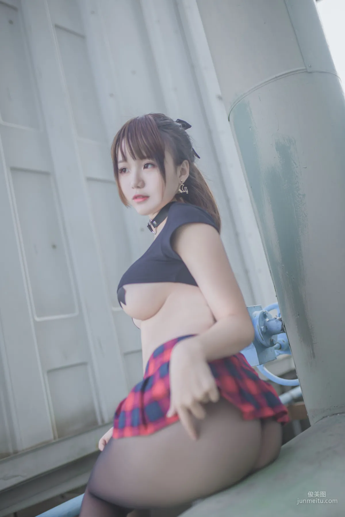 Yoko宅夏《紅色格子》 [蘿莉COS] 寫真集 19