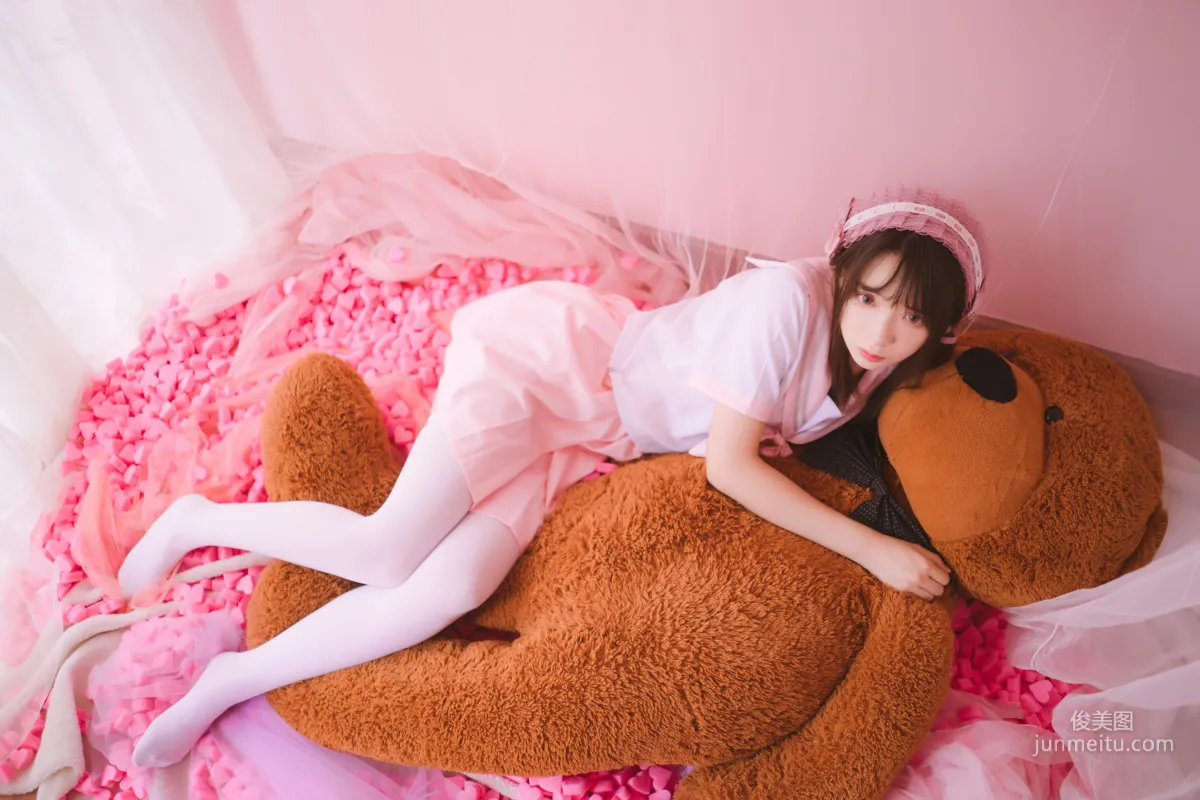 瘋貓ss《絲襪狂想曲(粉)》 [蘿莉COS] 寫真集 16