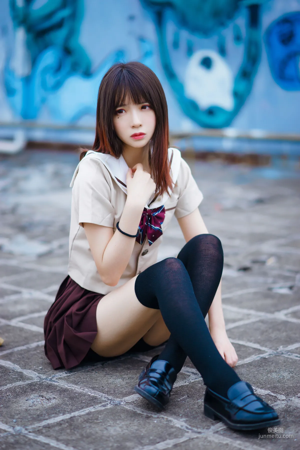 瘋貓ss《絲襪狂想曲(傘)》 [蘿莉COS] 寫真集 16