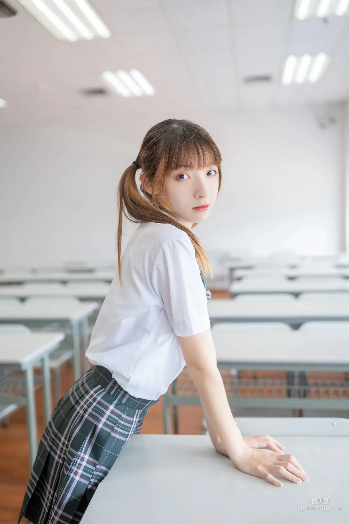 [风之领域] NO.069 教室白丝长腿 写真集42
